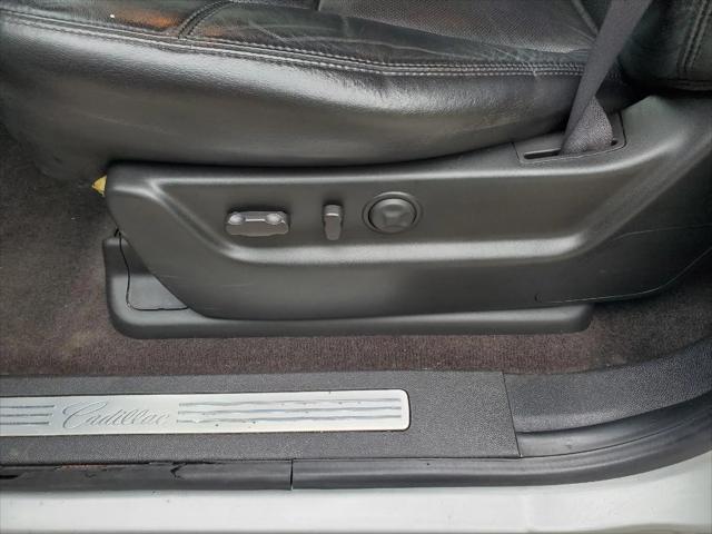 2011 Cadillac Escalade Luxury