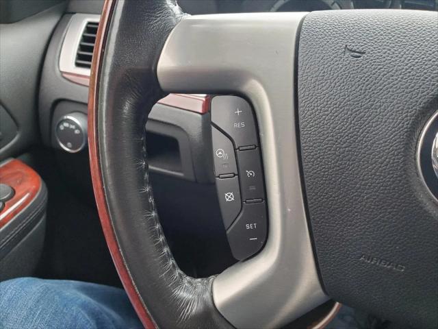 2011 Cadillac Escalade Luxury