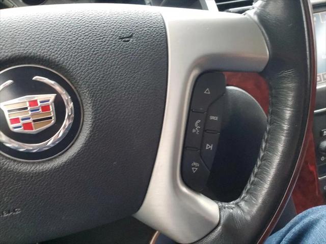 2011 Cadillac Escalade Luxury