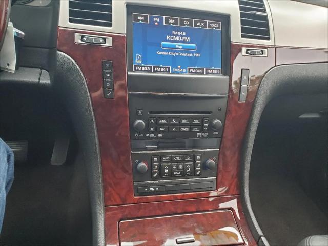 2011 Cadillac Escalade Luxury