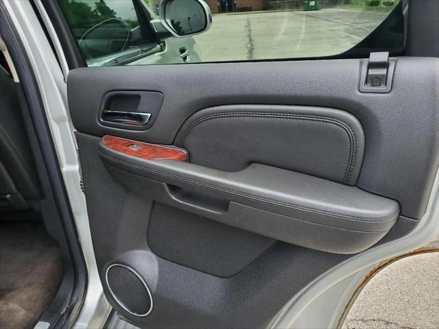 2011 Cadillac Escalade Luxury