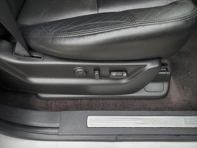 2011 Cadillac Escalade Luxury