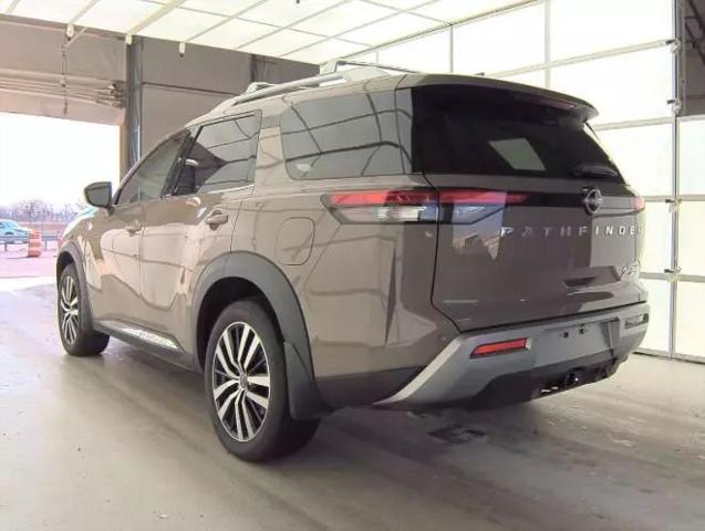 2023 Nissan Pathfinder Platinum 4WD