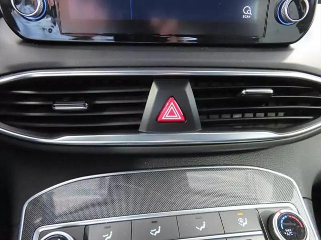 2021 Hyundai Santa Fe SE