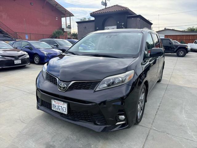 2019 Toyota Sienna SE 8 Passenger