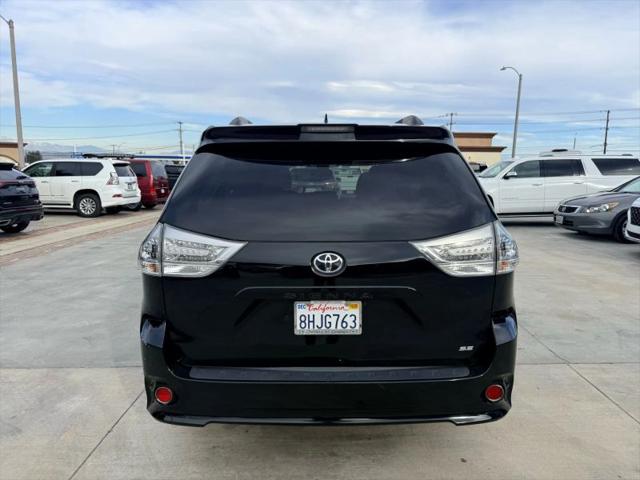 2019 Toyota Sienna SE 8 Passenger