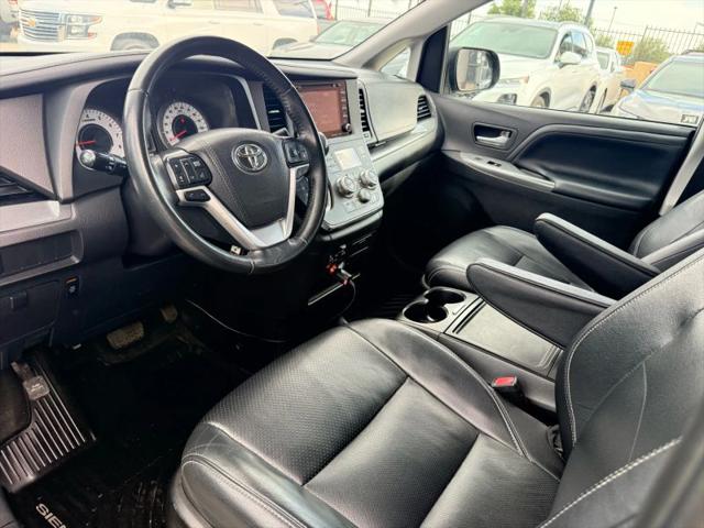 2019 Toyota Sienna SE 8 Passenger
