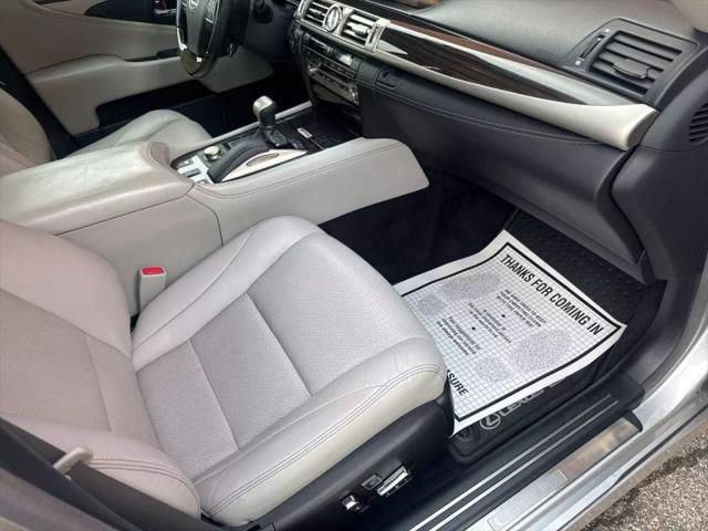 2016 Lexus LS 460 460