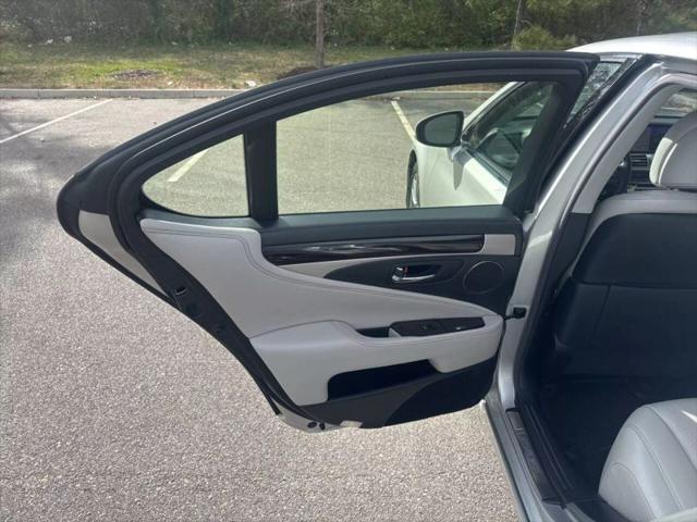 2016 Lexus LS 460 460