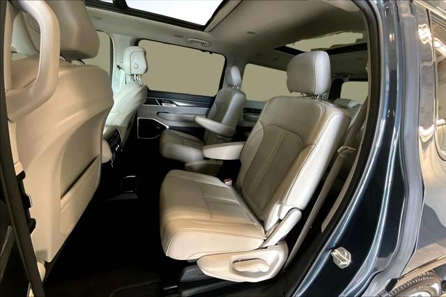 2023 Jeep Wagoneer Series III 4x4