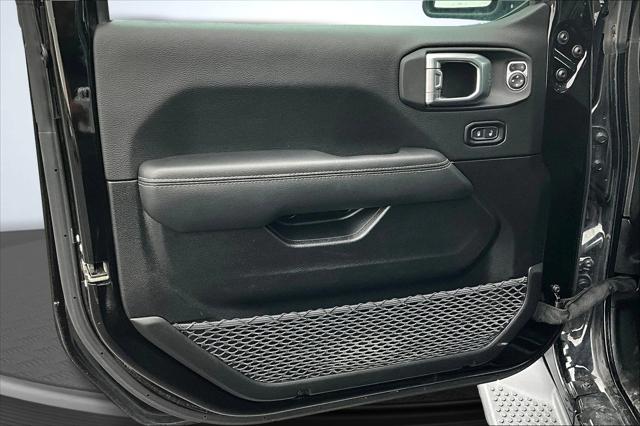 2023 Jeep Wrangler 4-Door Sahara