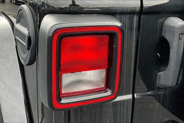 2023 Jeep Wrangler 4-Door Sahara