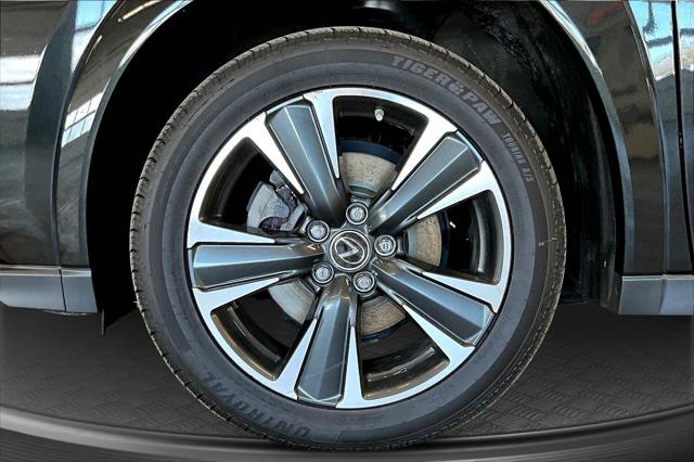 2022 Lexus UX 250h Unknown