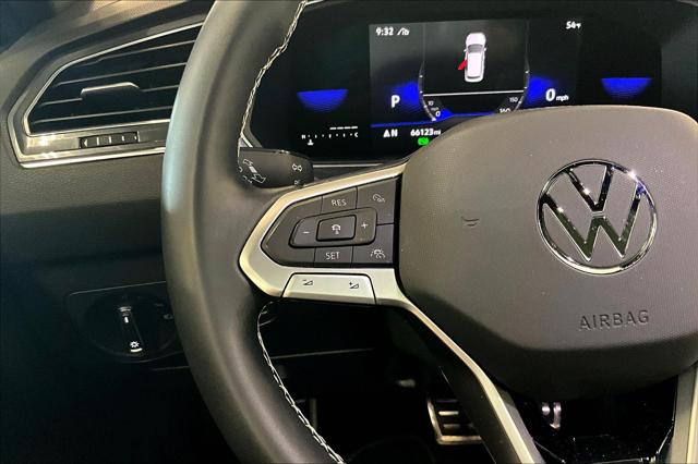 2023 Volkswagen Tiguan 2.0T SE R-Line Black
