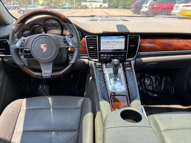 2011 Porsche Panamera 4