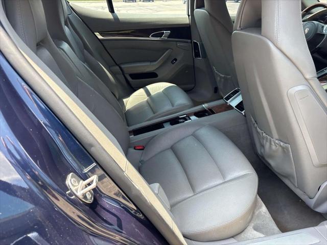 2011 Porsche Panamera 4