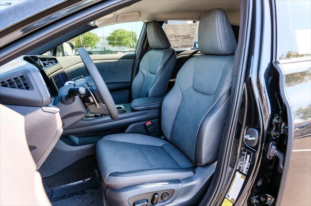 2025 Lexus RZ 450e RZ 450e