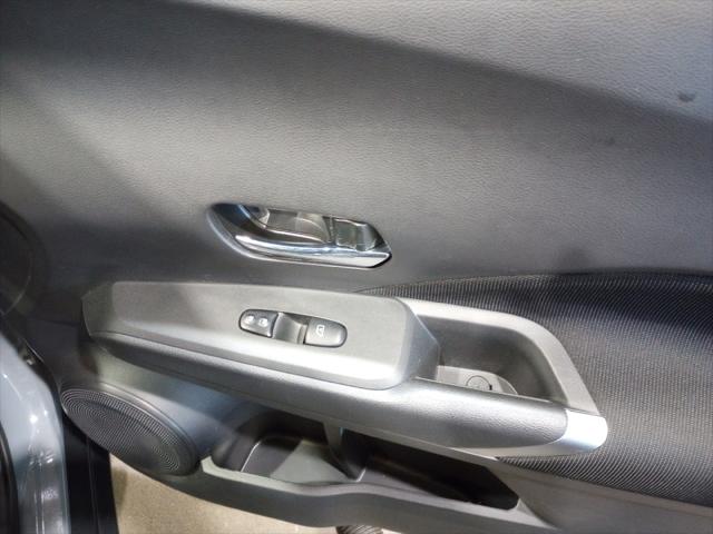 2021 Nissan Kicks SV Xtronic CVT
