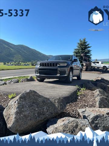 2023 Jeep Grand Cherokee L Laredo 4x4