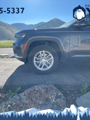 2023 Jeep Grand Cherokee L Laredo 4x4