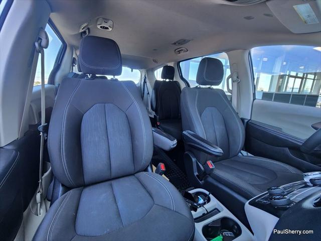 2022 Chrysler Voyager LX 2022 Chrysler Voyager LX