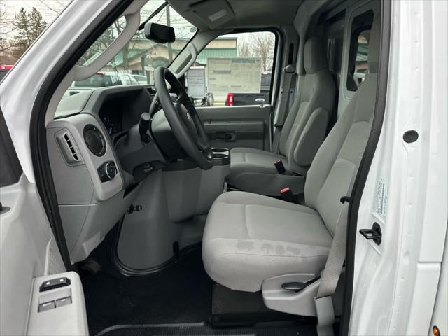 2025 Ford E-350 Cutaway Unknown
