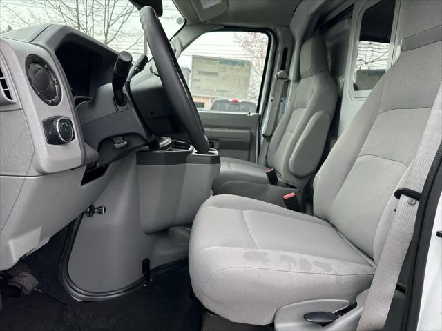 2025 Ford E-350 Cutaway Unknown