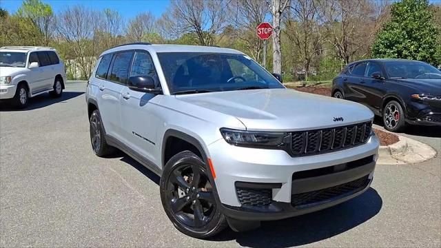 2022 Jeep Grand Cherokee L Altitude 4x4
