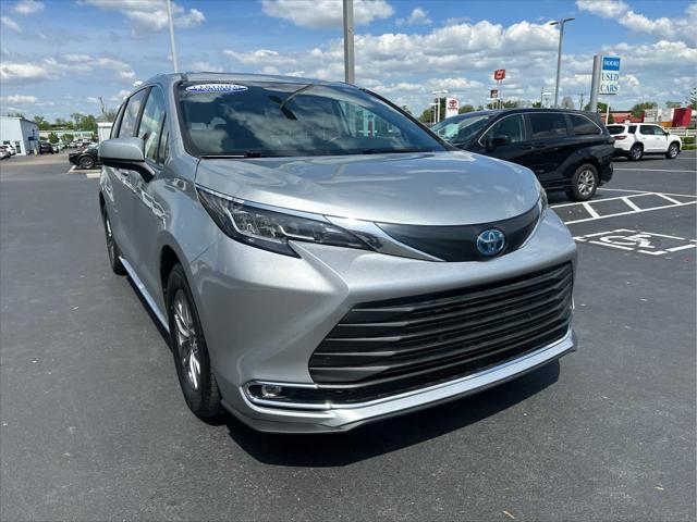 2023 Toyota Sienna XLE