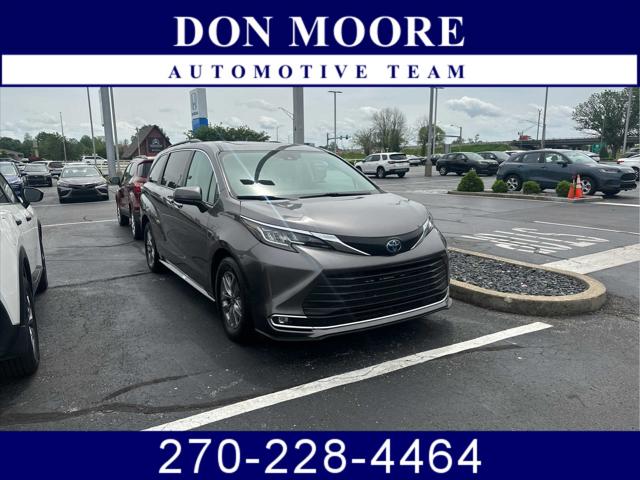 2023 Toyota Sienna XLE
