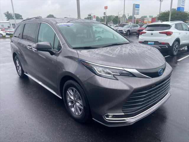 2023 Toyota Sienna XLE