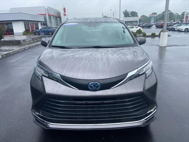 2023 Toyota Sienna XLE