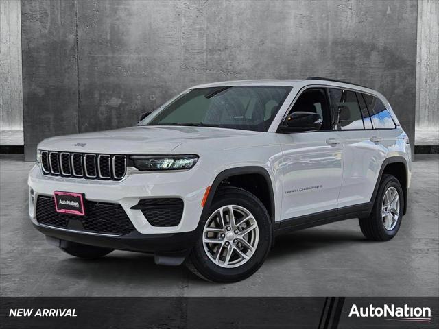 2025 Jeep Grand Cherokee GRAND CHEROKEE LAREDO X 4X4