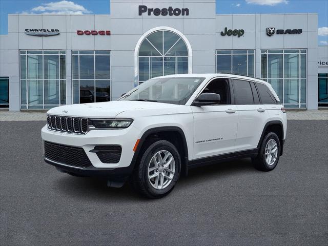 2025 Jeep Grand Cherokee GRAND CHEROKEE LAREDO X 4X4