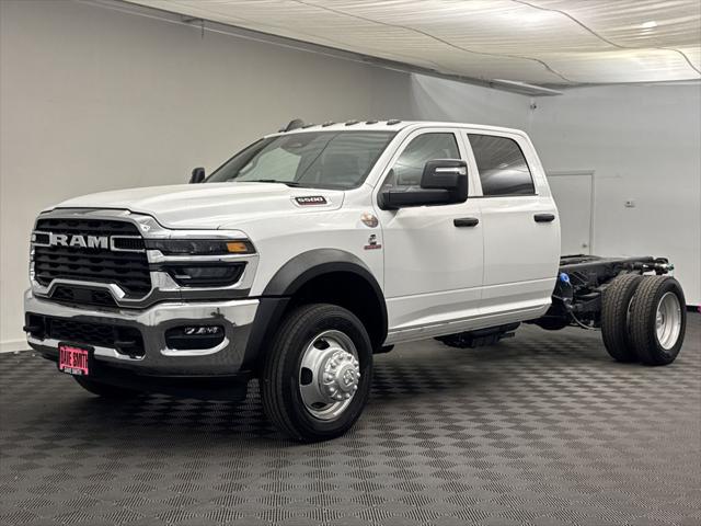 2025 RAM Ram 5500 Chassis Cab RAM 5500 TRADESMAN CHASSIS CREW CAB 4X4 60 CA
