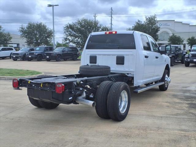 2025 RAM Ram 3500 Chassis Cab RAM 3500 TRADESMAN CREW CAB CHASSIS 4X4 60 CA 2025 RAM Ram 3500 Chassis Cab RAM 3500 TRADESMAN CREW CAB CHASSIS 4X4 60 CA
