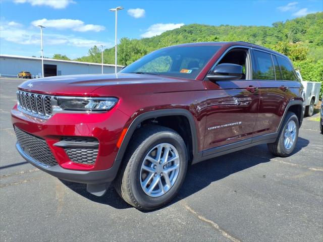 2025 Jeep Grand Cherokee GRAND CHEROKEE LAREDO X 4X4