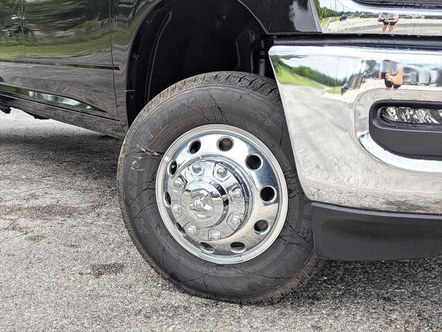 2025 RAM Ram 3500 RAM 3500 TRADESMAN CREW CAB 4X4 8 BOX