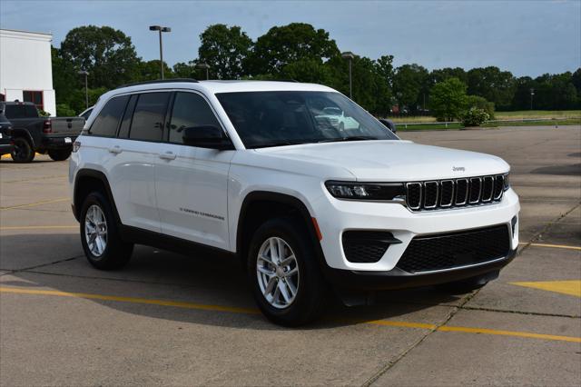2025 Jeep Grand Cherokee GRAND CHEROKEE LAREDO X 4X4