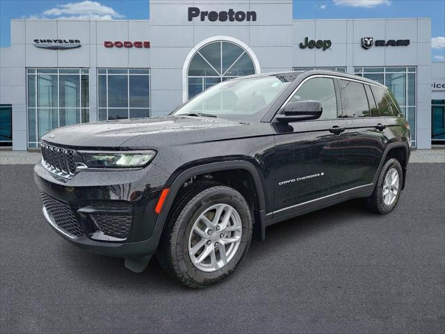 2025 Jeep Grand Cherokee GRAND CHEROKEE LAREDO X 4X4