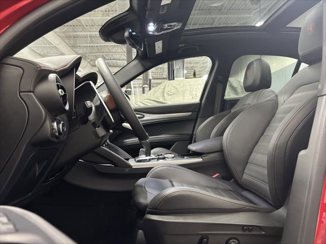 2025 Alfa Romeo Stelvio STELVIO INTENSA AWD 2025 Alfa Romeo Stelvio STELVIO INTENSA AWD
