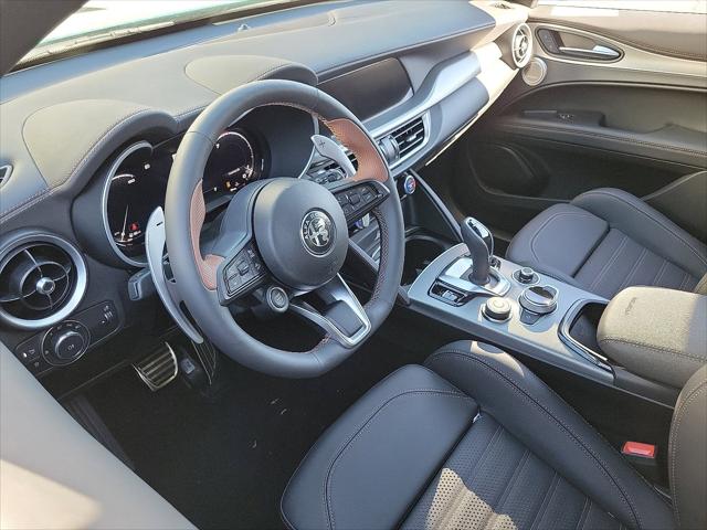 2025 Alfa Romeo Stelvio STELVIO INTENSA AWD 2025 Alfa Romeo Stelvio STELVIO INTENSA AWD
