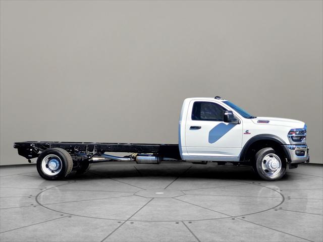 2025 RAM Ram 5500 Chassis Cab RAM 5500 TRADESMAN CHASSIS REGULAR CAB 4X2 120 CA