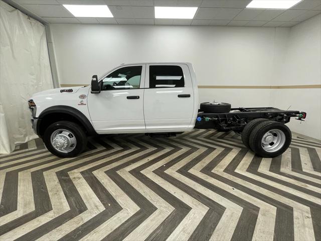 2025 RAM Ram 5500 Chassis Cab RAM 5500 TRADESMAN CHASSIS CREW CAB 4X4 60 CA