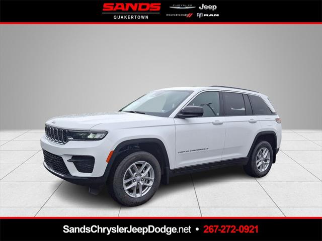2025 Jeep Grand Cherokee GRAND CHEROKEE LAREDO X 4X4