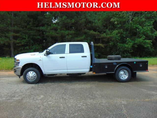 2025 RAM Ram 3500 Chassis Cab RAM 3500 TRADESMAN CREW CAB CHASSIS 4X4 60 CA