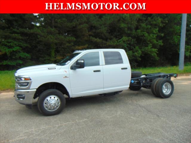2025 RAM Ram 3500 Chassis Cab RAM 3500 TRADESMAN CREW CAB CHASSIS 4X4 60 CA