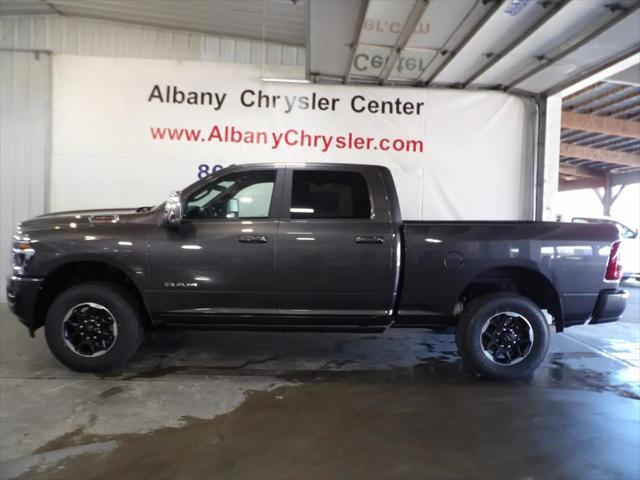 2025 RAM Ram 3500 RAM 3500 LARAMIE CREW CAB 4X4 64 BOX