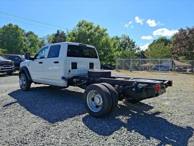 2025 RAM Ram 5500 Chassis Cab RAM 5500 TRADESMAN CHASSIS CREW CAB 4X4 60 CA