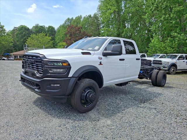 2025 RAM Ram 5500 Chassis Cab RAM 5500 TRADESMAN CHASSIS CREW CAB 4X4 84 CA